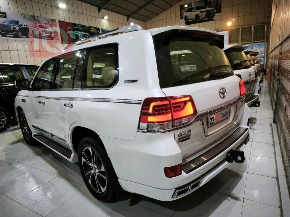 تويوتا لاندكروزر